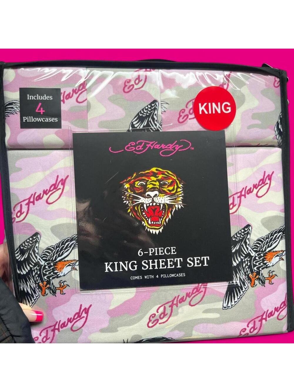 Rare Ed Hardy pink camo bedding set